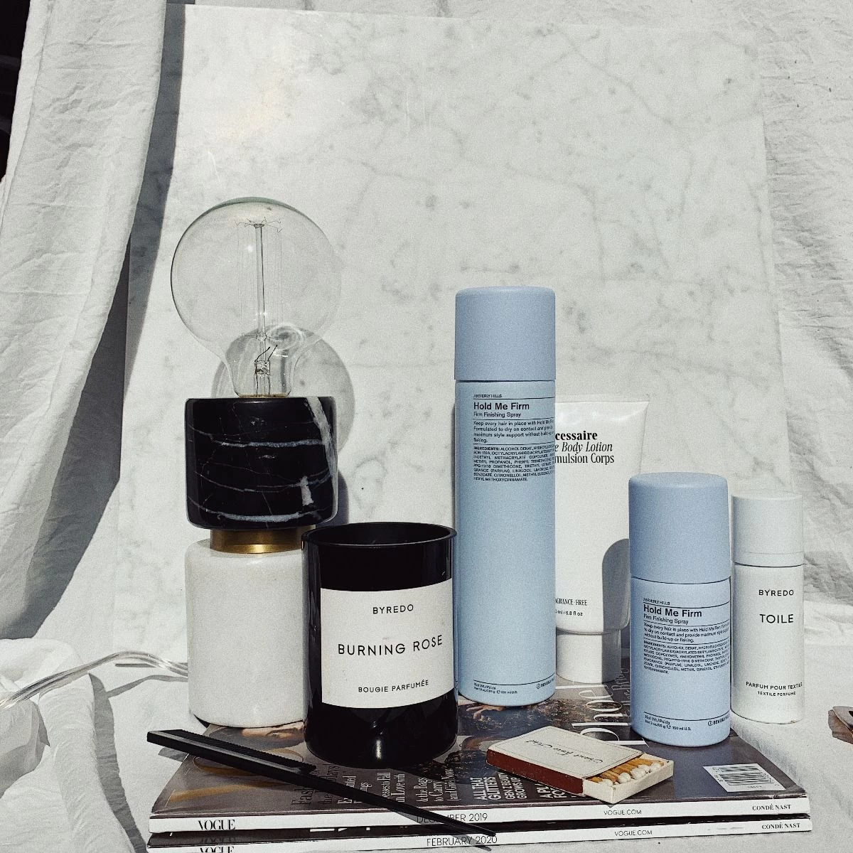 J Beverly Hills BLUE Hold Me Firm 331ml 5 J Beverly Hills BLUE Hold Me Firm 331ml - Afbeelding 3