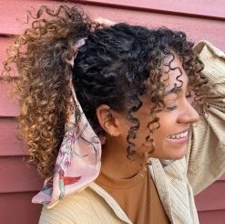 Living Proof Curl Defining Gel148ml -Kappersproducten Winkel curl social cuts jalyssa 1