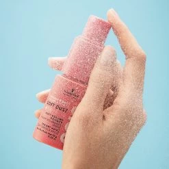 Schwarzkopf OSiS+ Soft Dust Soft Volume Powder 10gr -Kappersproducten Winkel osis volume body flatlay soft dust pdp 2000x2000 highres rgb